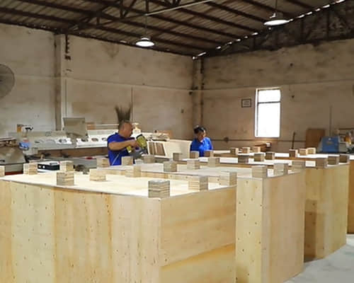 The outdoor bathtubs we produce are packed in wooden boxes, so you can enjoy a comfortable bath out of the box.