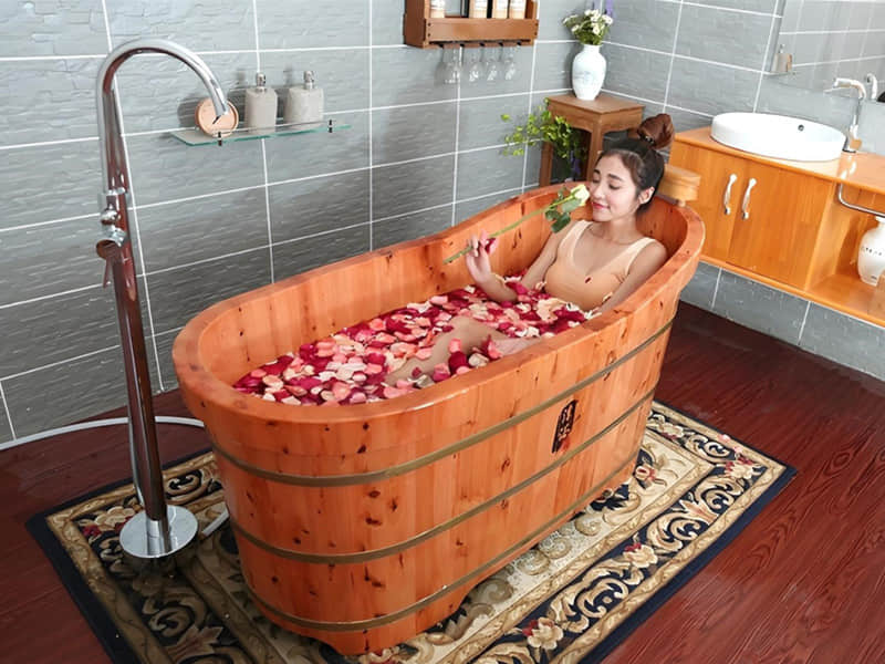 japanese-outdoor-hot-bath-tubs